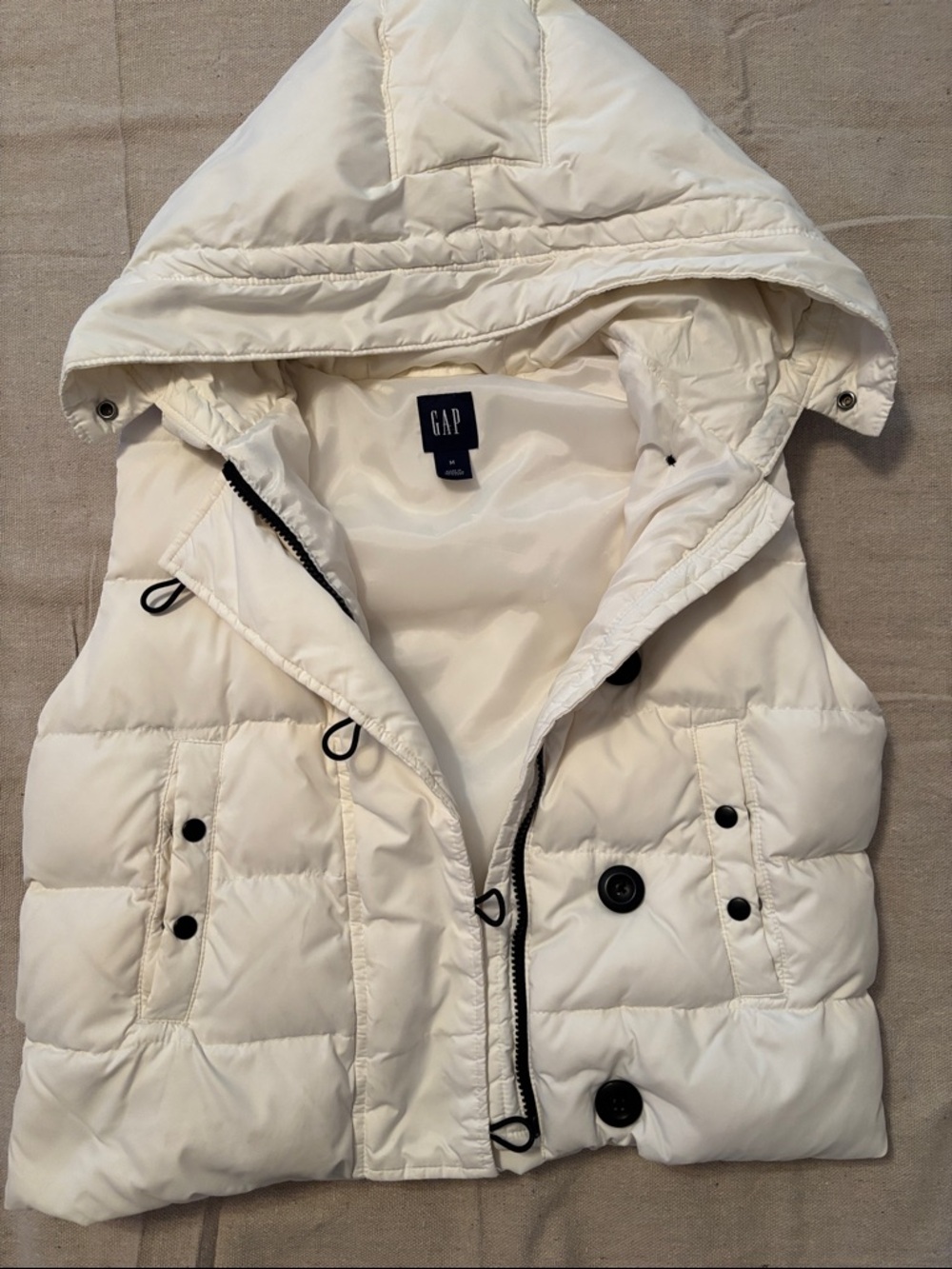 GAP White Quilted Hooded Puffer Vest M